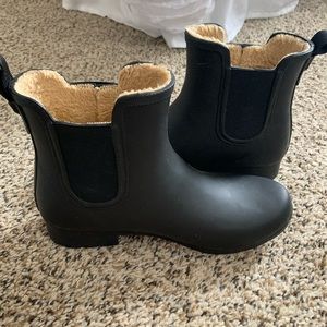 Chooka Chelsea boot size 7